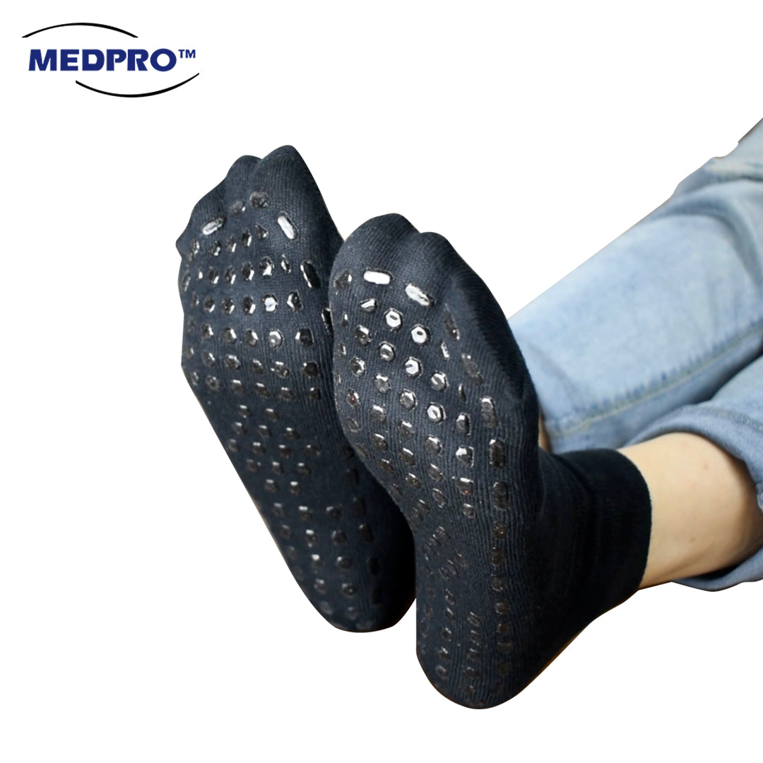 MEDPRO™ Adults Anti-Slip Socks Unisex High Quality Cotton – MEDPRO™ Medical  Supplies